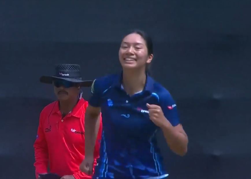 Jivana Aras rips through Barmy Army's batting with 4/32