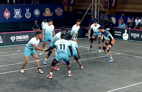 24 Raid Points! Mitesh Kadam storms past Nandurbar