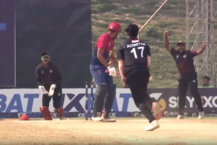 4 for 85! Adwitya Bhargava applies brakes to UAE's innings
