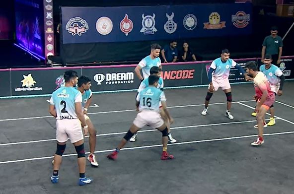 21 Raid points! Ajinkya Katle leads from the front