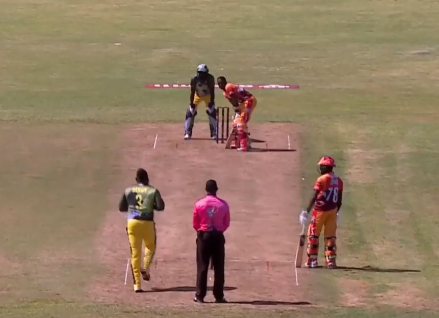 6 Sixes, 5 Fours! Dillon Douglas's blistering 64 off 26