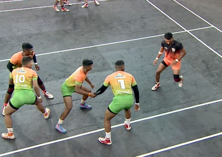 5 Successful Tackles! Yogesh Akshumani shines for Pune