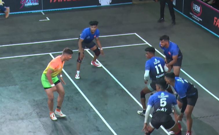 Ajay More's gritty defense restricts Pune