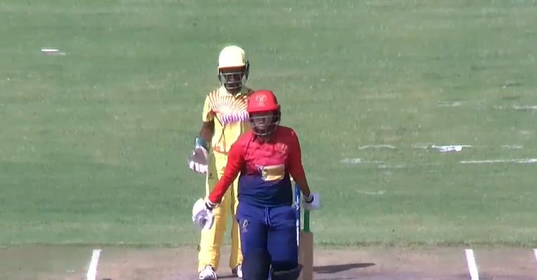 Kavisha Egodage's half-ton goes in vain