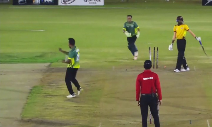 Mohammad Jakaria dooms Hurricanes' chase with a 3-fer