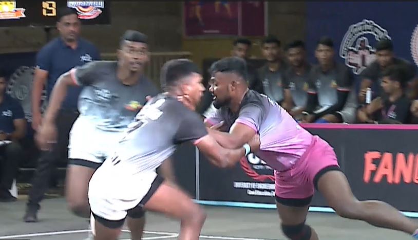 8 Successful Raids! Akash Rudele wins it for Mumbai Upnagar