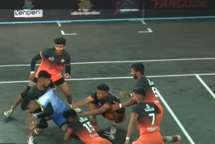 Vignesh Chaudhari's swashbuckling performance