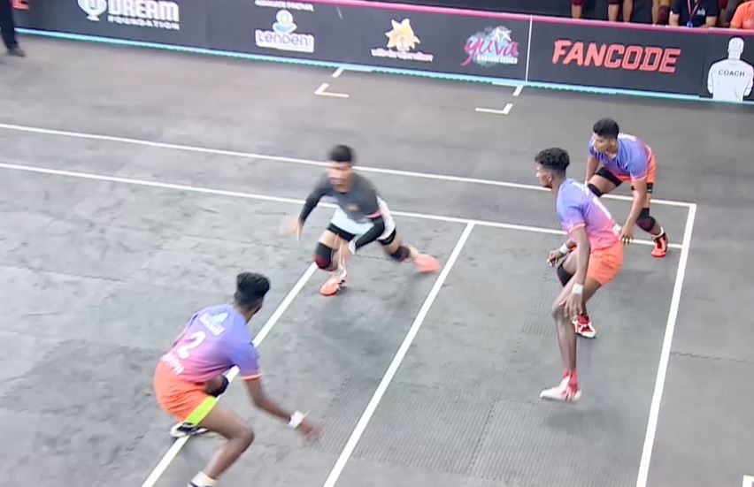 Mumbai Upnagar cruise past Kolhapur 39-22