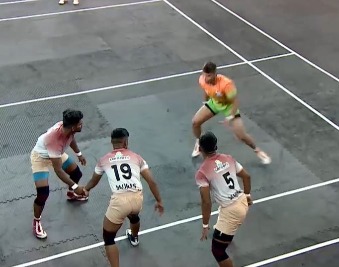 Ahmednagar shatter clueless Pune 61-23