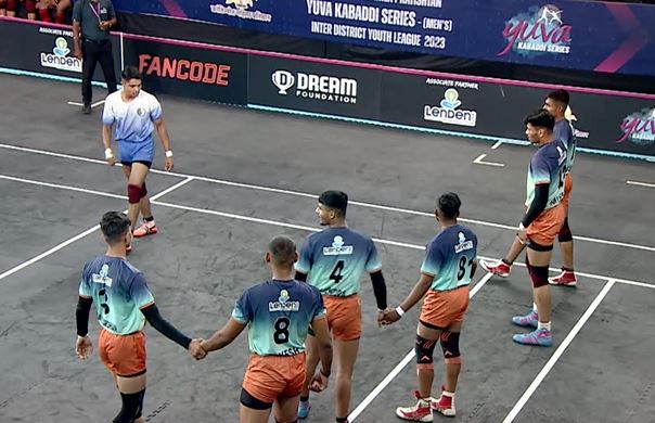 17 Raid points! Mangesh Sonawane stars in Thane's win