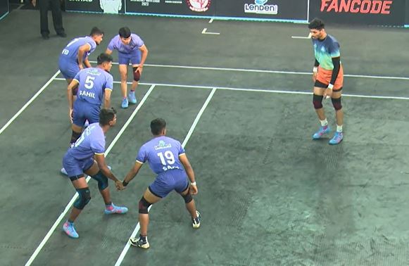 Mitesh Kadam's 25 Raid points makes the difference