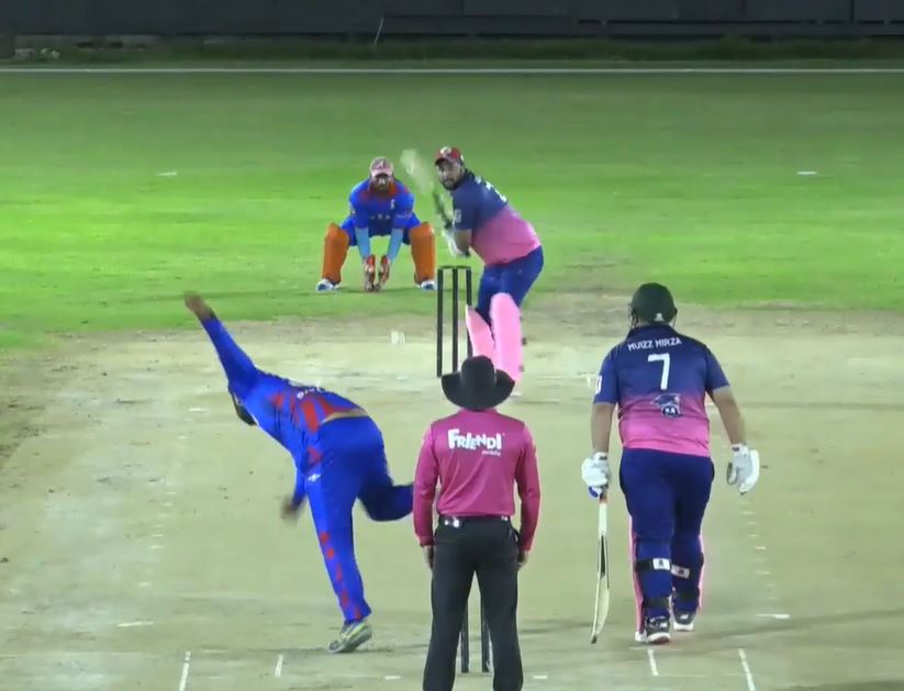 62* off 28! Awais Rafi Muhammad fights alone