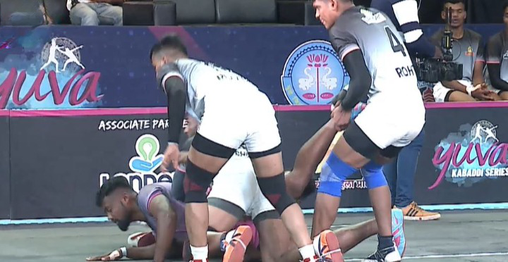 Rahul Savar shines with brilliant raids