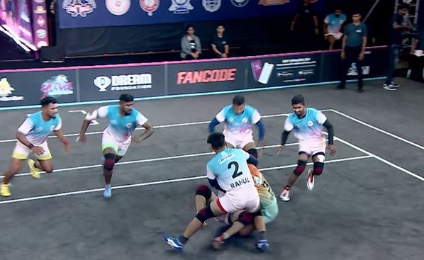 11 Tackle points! Rahul Ghandge's magnificent defense