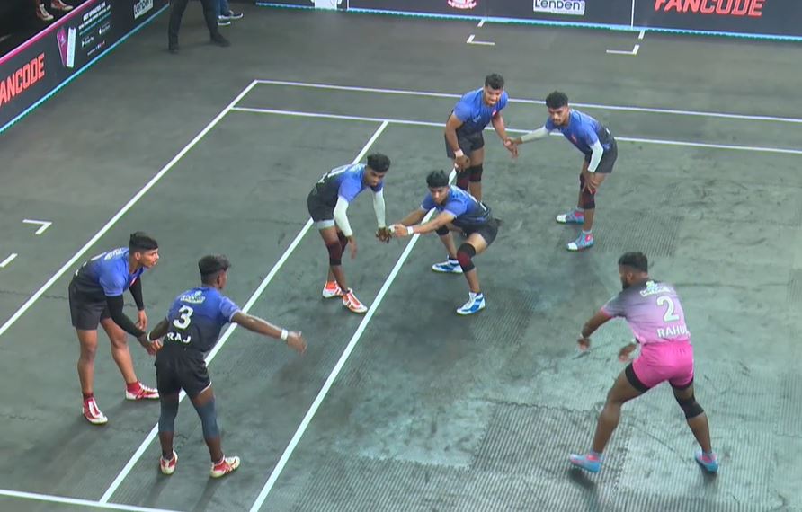 12 Raid Points! Raj Salunkhe steps up for Palghar