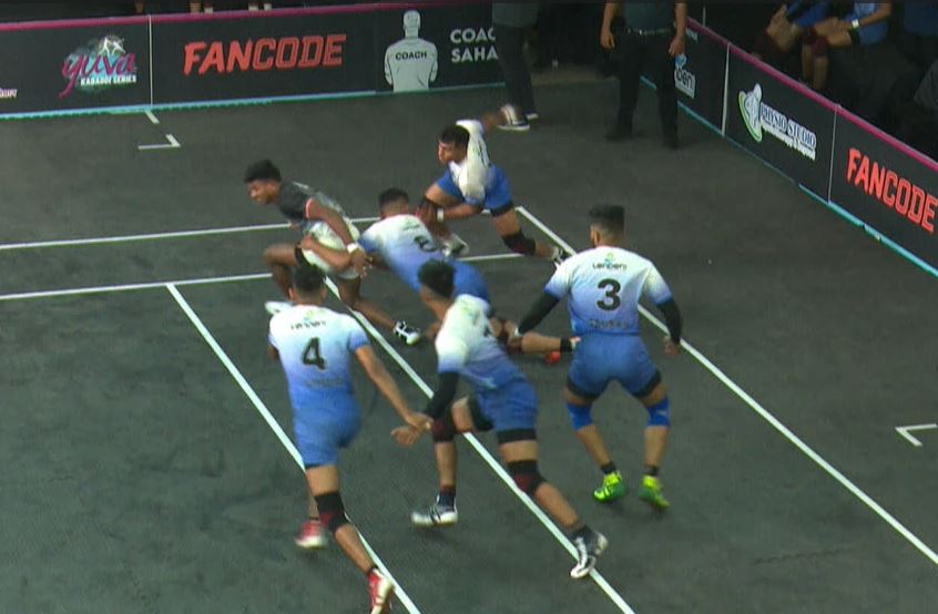 Akash Rudele's sensational raids leave Thane dazed