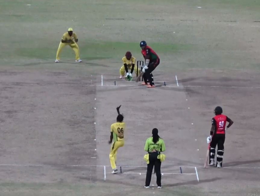 Glenton Williams's 3-fer dents Pic Liberta Blackhawks