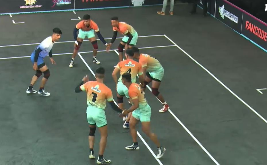 Nanded waltz past feeble Thane by 9 points