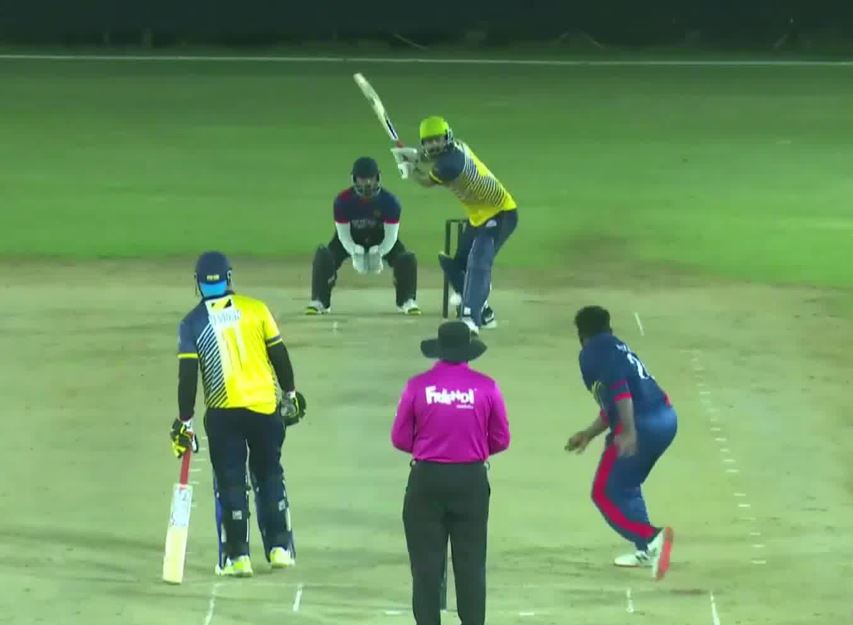 Ravindu Sanjeewa's 3-fer dents FCC