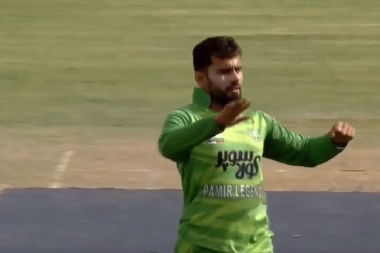 6 for 12! Zahir Khan shreds Junior Champions