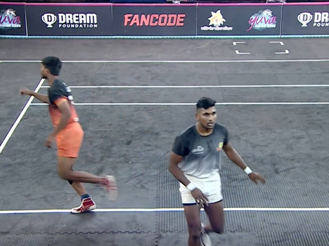 Akash Rudele runs rings around Nashik's defence