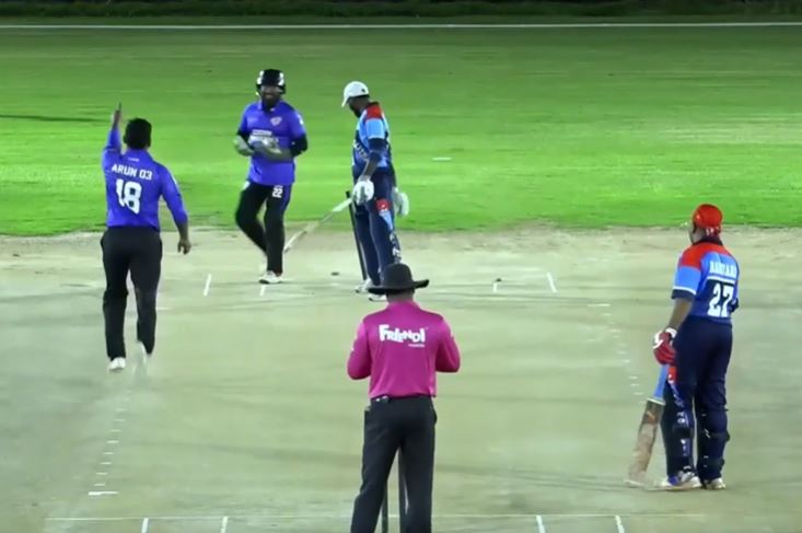 3 for 23! Arunraj Ramakrishnan lone warrior for Cochin Hurricanes