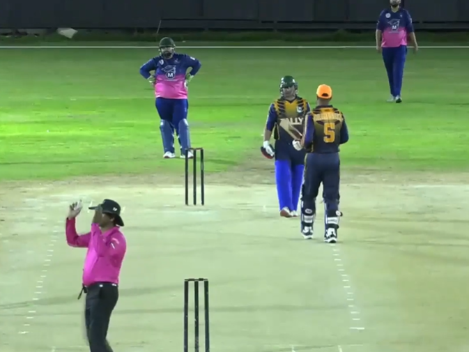 79 off 31! Khalid Butt anchors Tally CC