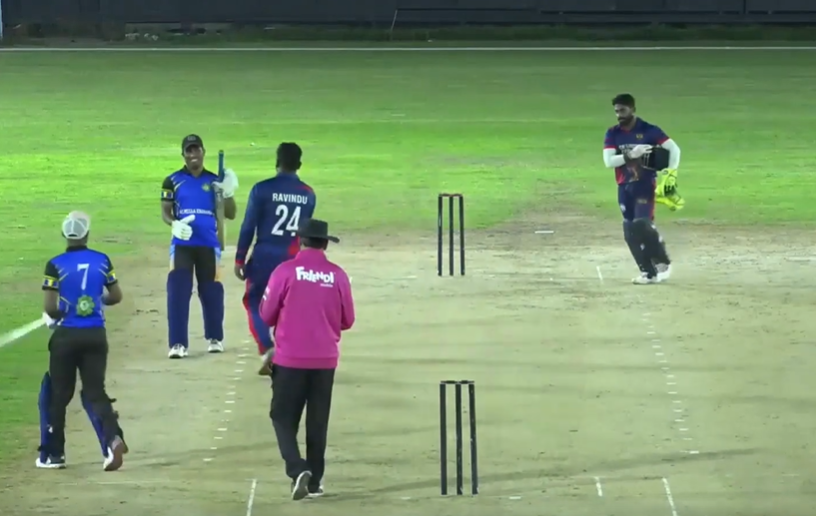 Bowlers shine as Ceylinco drub Almulla Exchange by 25 runs
