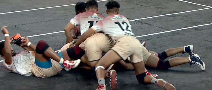 Ajit Pawar's bold tackles against Mumbai Shahar