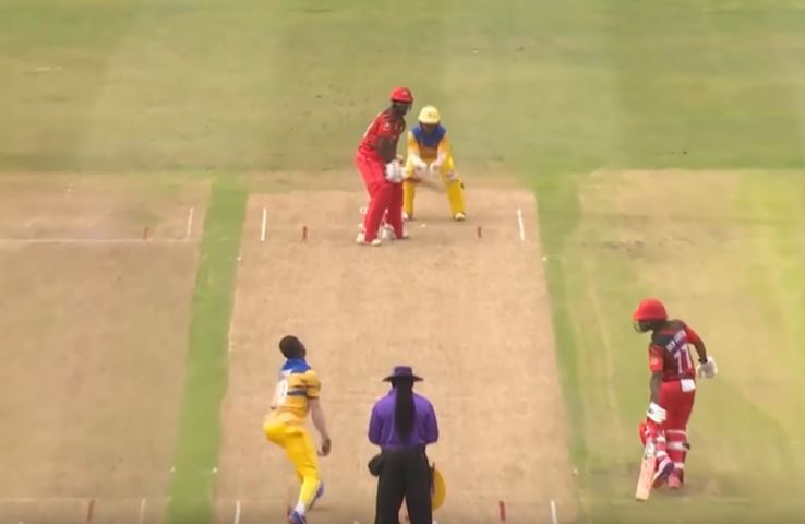 52 off 26! Devon Smith's late charge for Blasters
