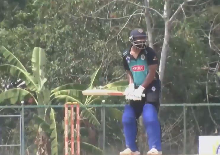11 fours, 4 sixes! Vishnu Babu's 92 anchors Idukki