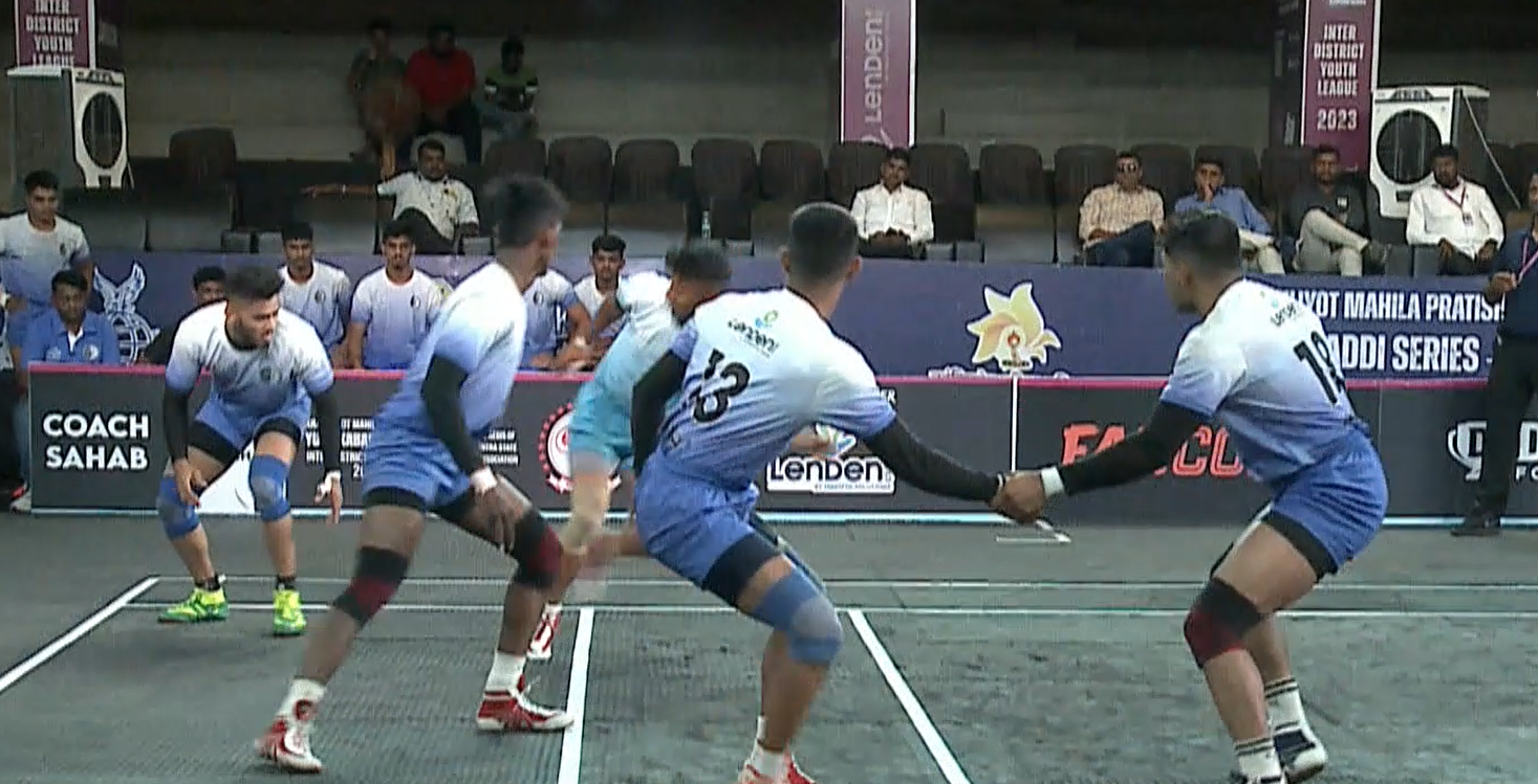 Gaurav Patil's daring tackles against Nandurbar