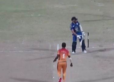 Richie Berrington's unbeaten 66 wins it for Blasters