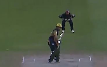 74 off 39! Arif gives brisk start to Our Souq CC