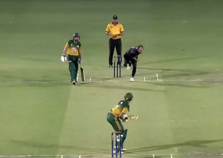 3-fer! Waqas Tariq rattles Mid-East Metals