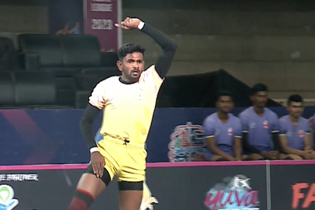 Vrushabh Salunhe's athletic jump against Ratnagiri