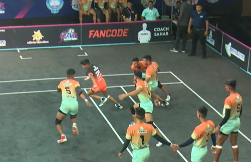 Akshay Suryawanshi's kamaal raid against Nashik