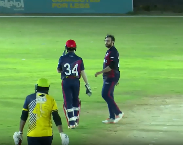 3-fer! Naveed Fakhr bundles out FCC for 65