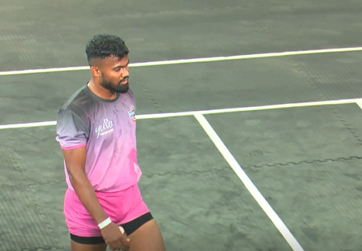 Rahul Savar overpowers Latur with 20 raid points