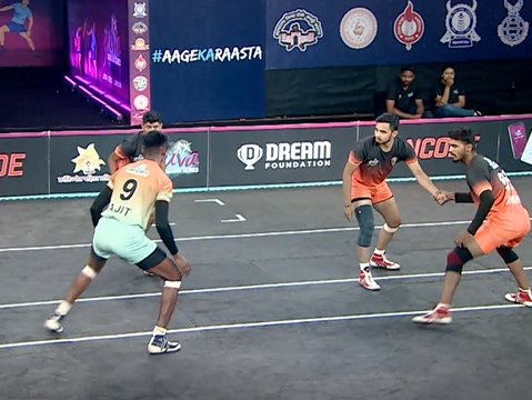 Ajit Chavan's raiding prowess shocks Nashik