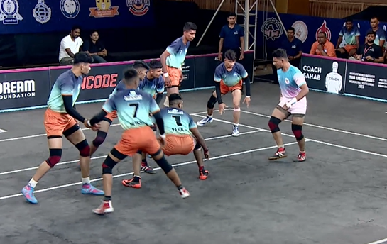 13 Points! Prasad Rudraksh cruises through Dhule's defence