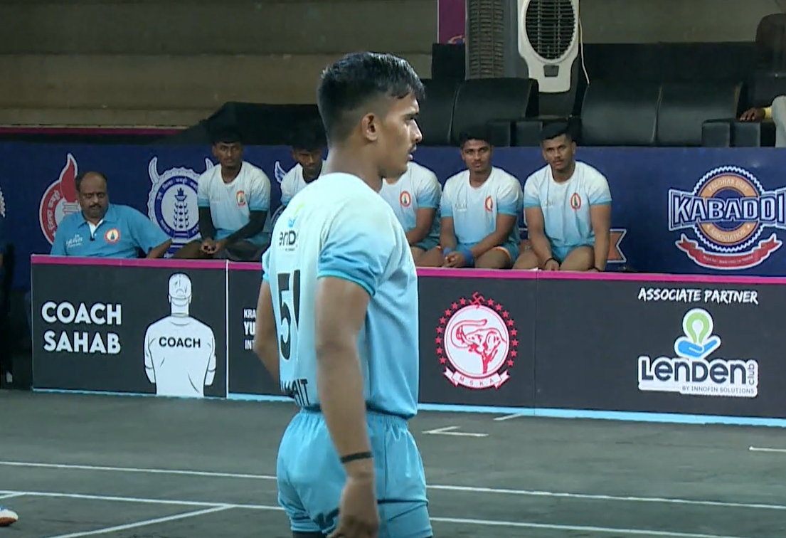 Sanchit Shinde waltz past Latur's defence