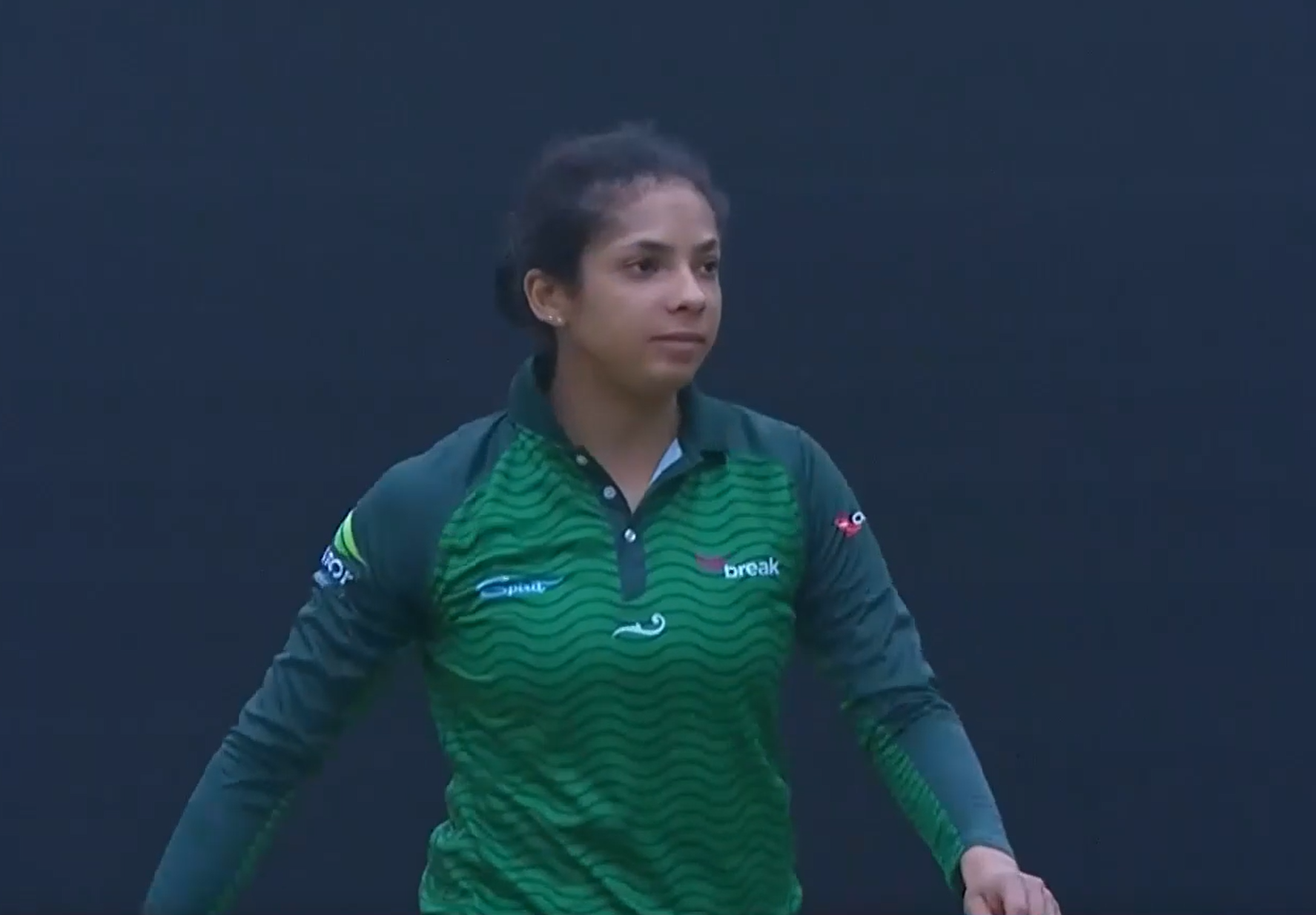 3/26! Sophia Dunkley's heroics go in vain