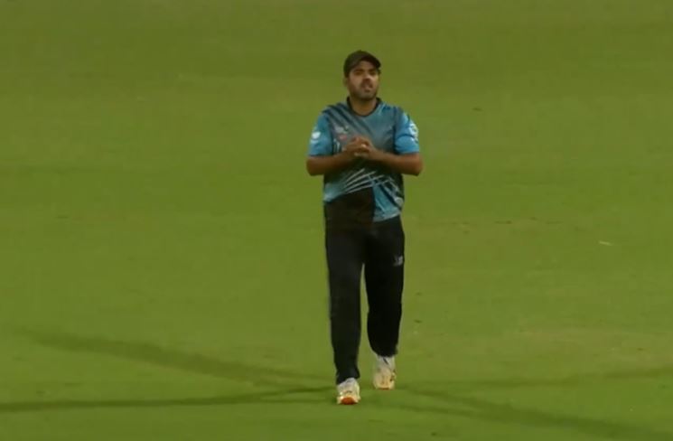 3 for 6! Tahir Latif bundles out DCC Starlets