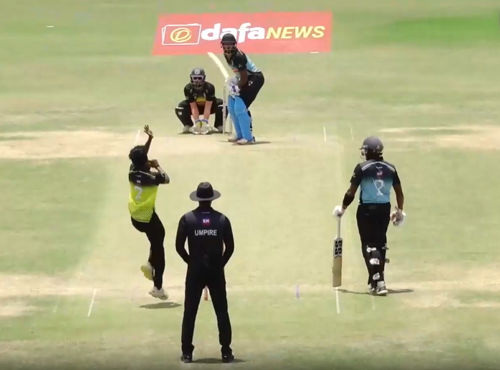 3-fer! Amal Ramesh bundles out Wayanad for 103