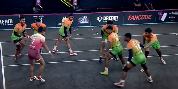 Yogesh Akshumani's gritty defence against Latur