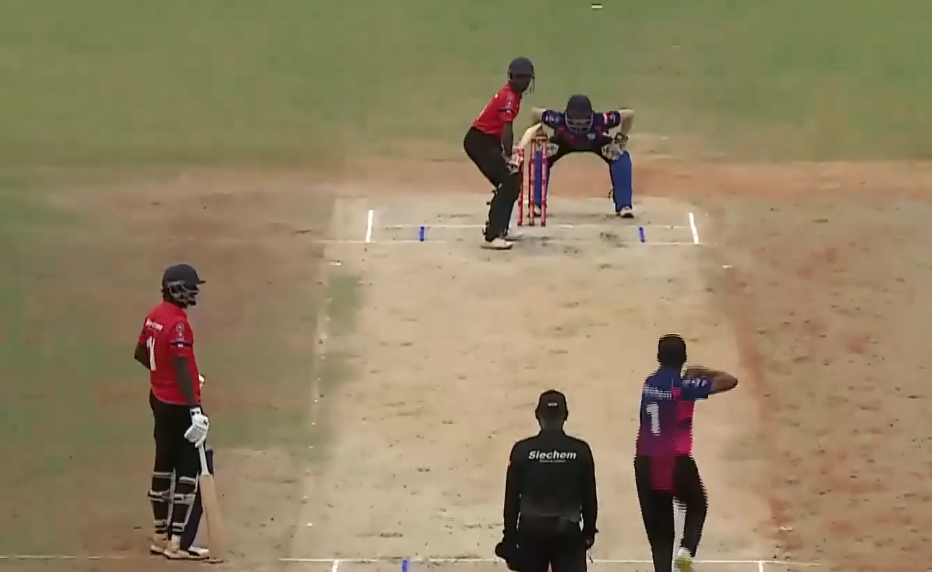 4-fer! Santosh Shinde runs rings around Warriors