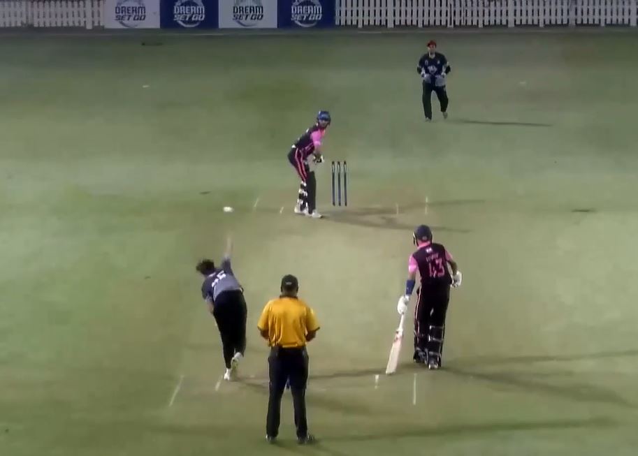 Abubakar Khan's 3-fer gets the better of Dubai Dare Devils' batters