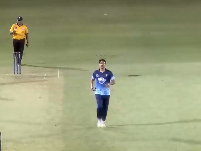 Taimoor Ali rips through Islamabad Lions' batting with 4/22