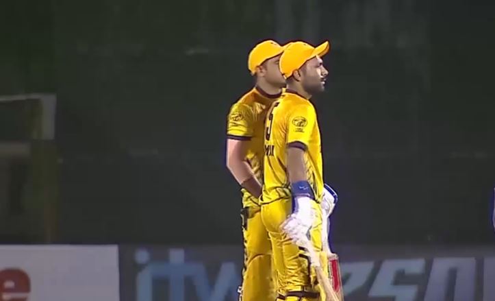 5 Sixes! Ali Abid dazzles with 23-ball 52